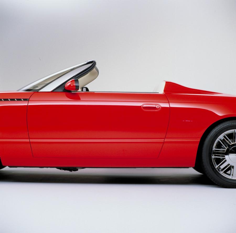  Ford Thunderbird Sports Roadster Concept 2001 года  (фото 7 из 34)
